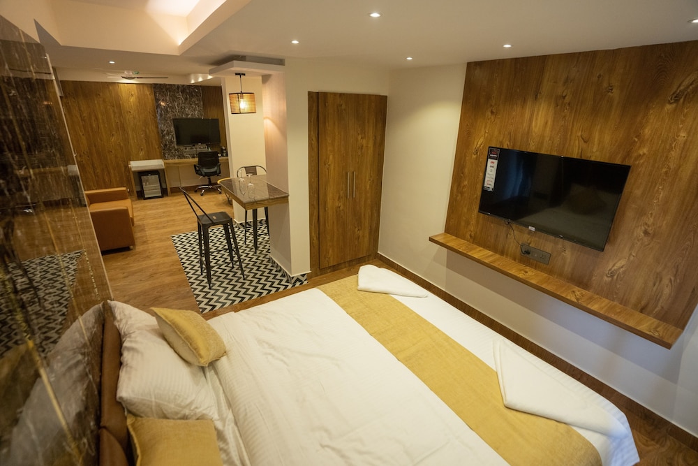 Clarks Inn Airport Hotel Bangalore 16/34