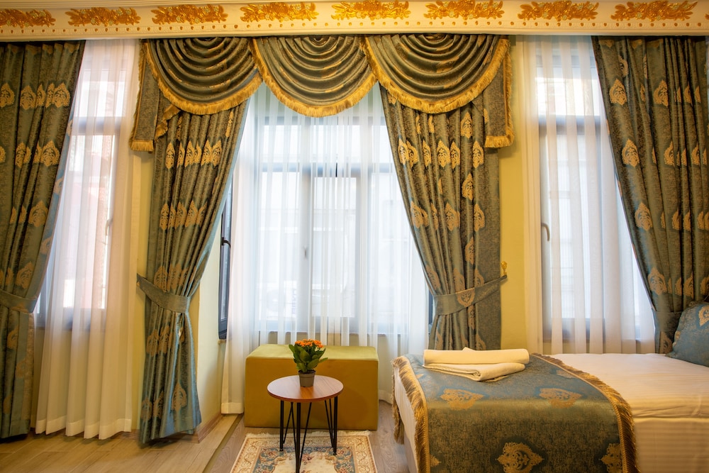 Sayina Hotel 15/50