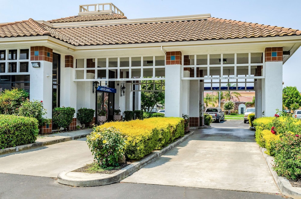 Motel6 Oakdale, CA in OAKDALE - CA