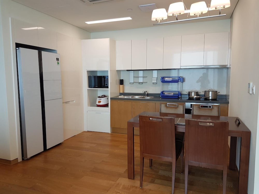 Lotte The Residence 40/50