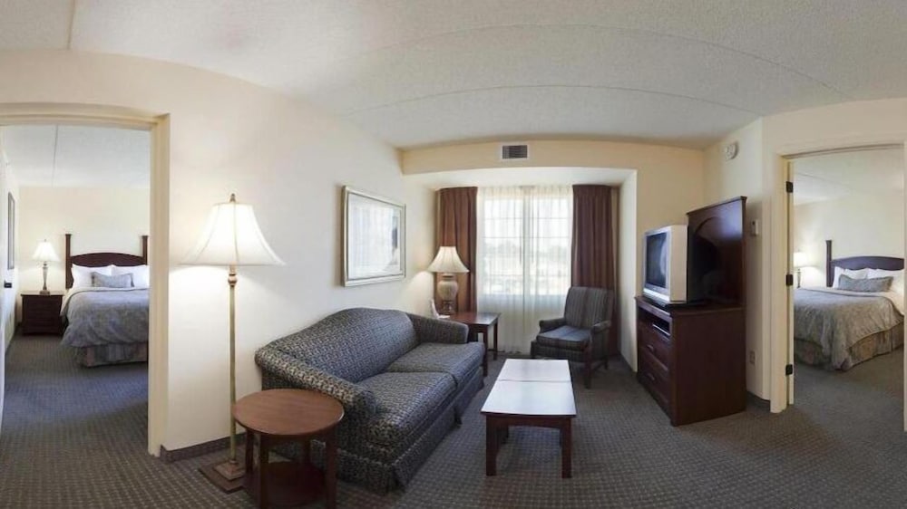 Staybridge Suites Cleveland Mayfield Heights Beachwood 43/68