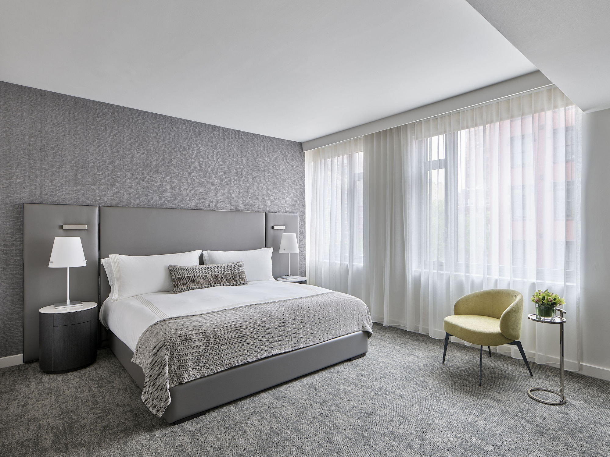 Deluxe, King Bed