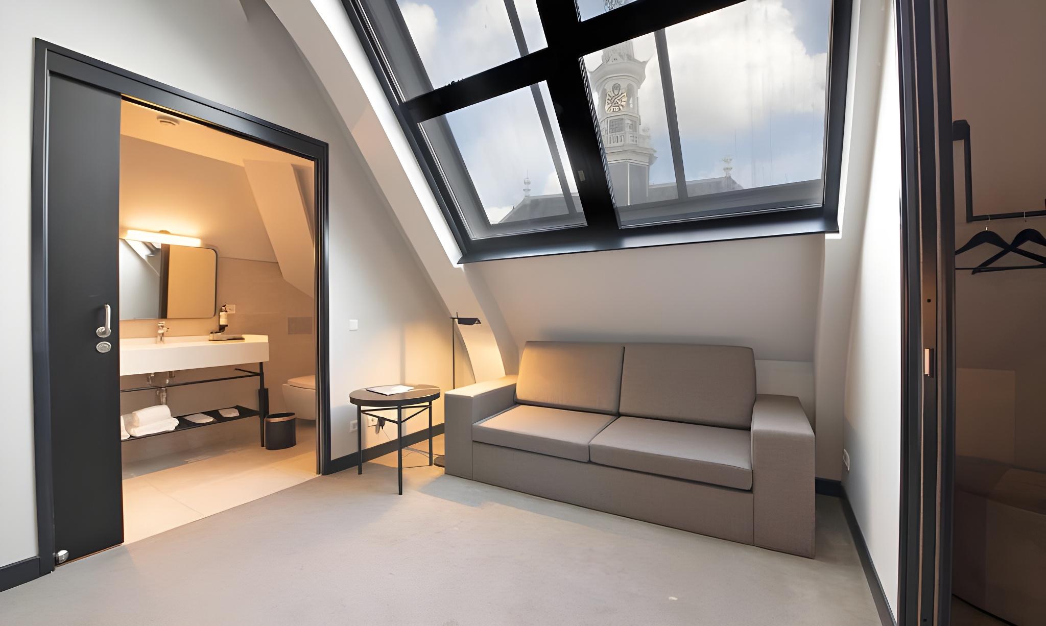Loft, Suite