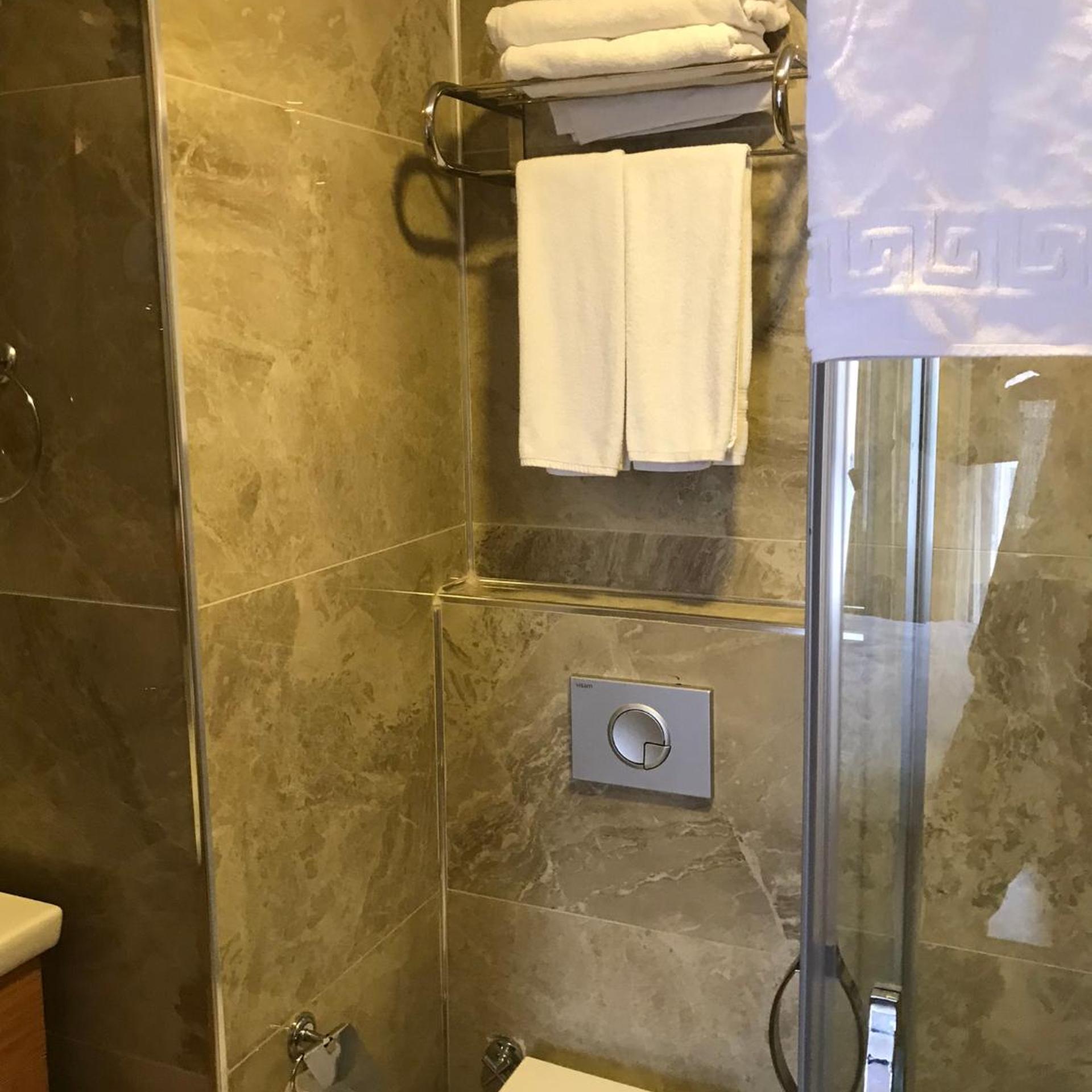 Carpe Diem Hotel 33/33