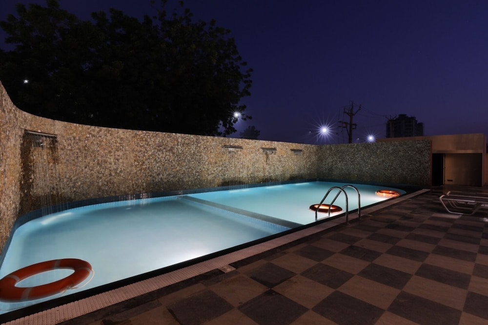 Hotel Empyrean 27/49