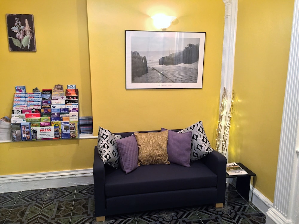 16 PILRIG GUEST HOUSE 54/60