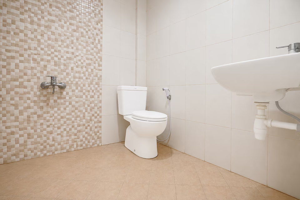 Hotel O near Ciputra Hospital formerly Veloura Living Citraland 11/11