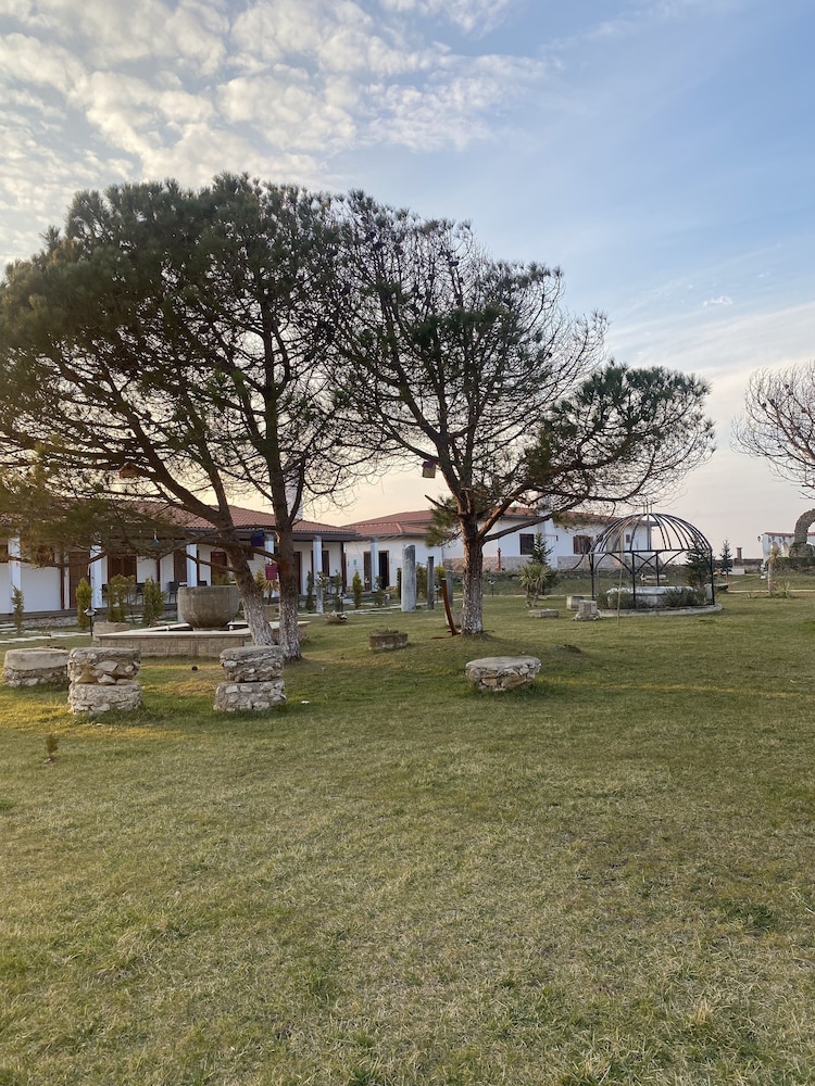 Tarihi Kumbaba Otel 30/50