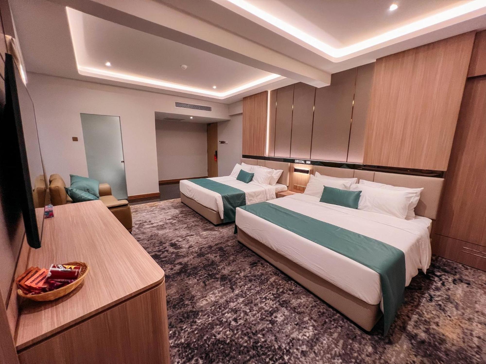 Crystal Inn Hotel 23/38