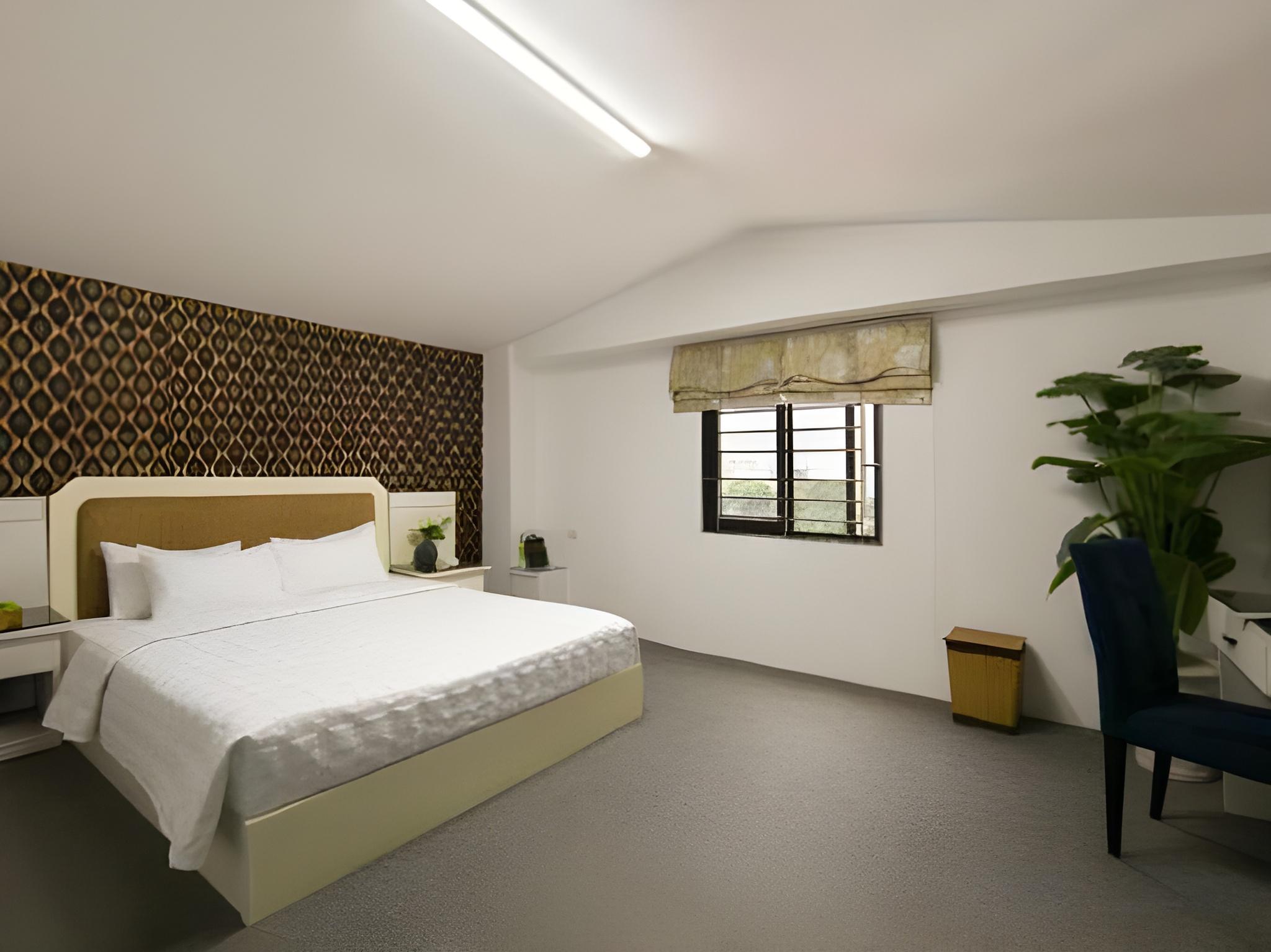 Basic, Double Bed, Lake View