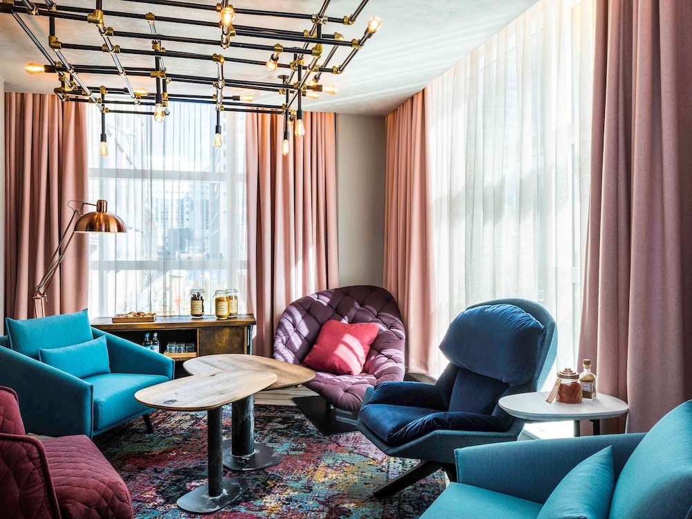 Novotel London Canary Wharf 58/79