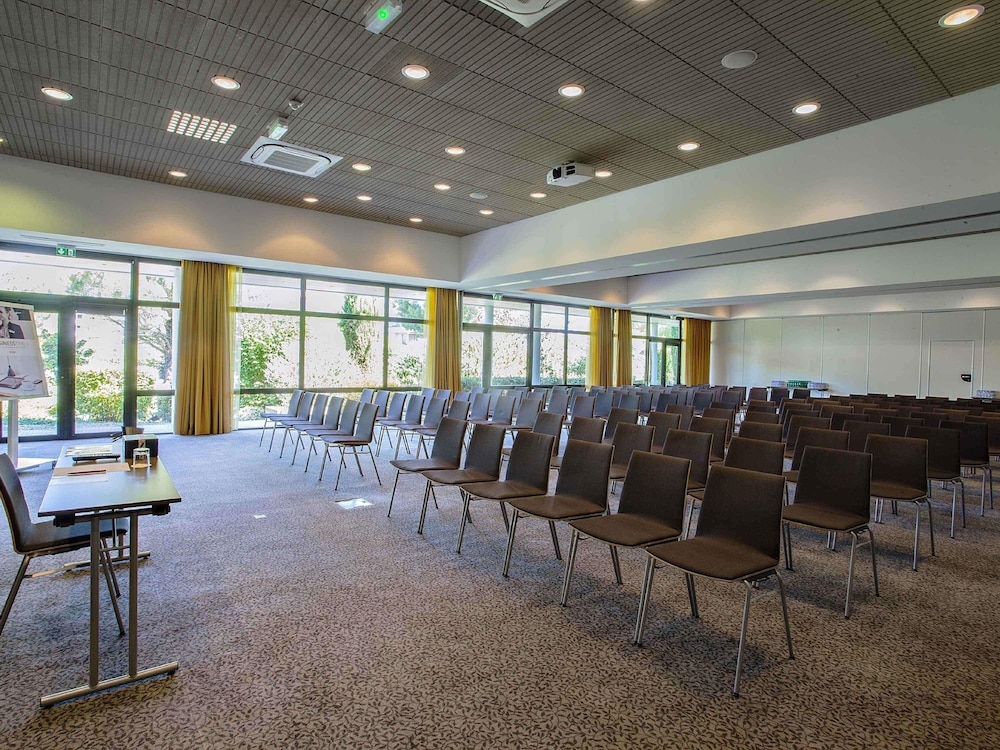 Mercure Toulouse Aeroport Golf De Seilh 60/72