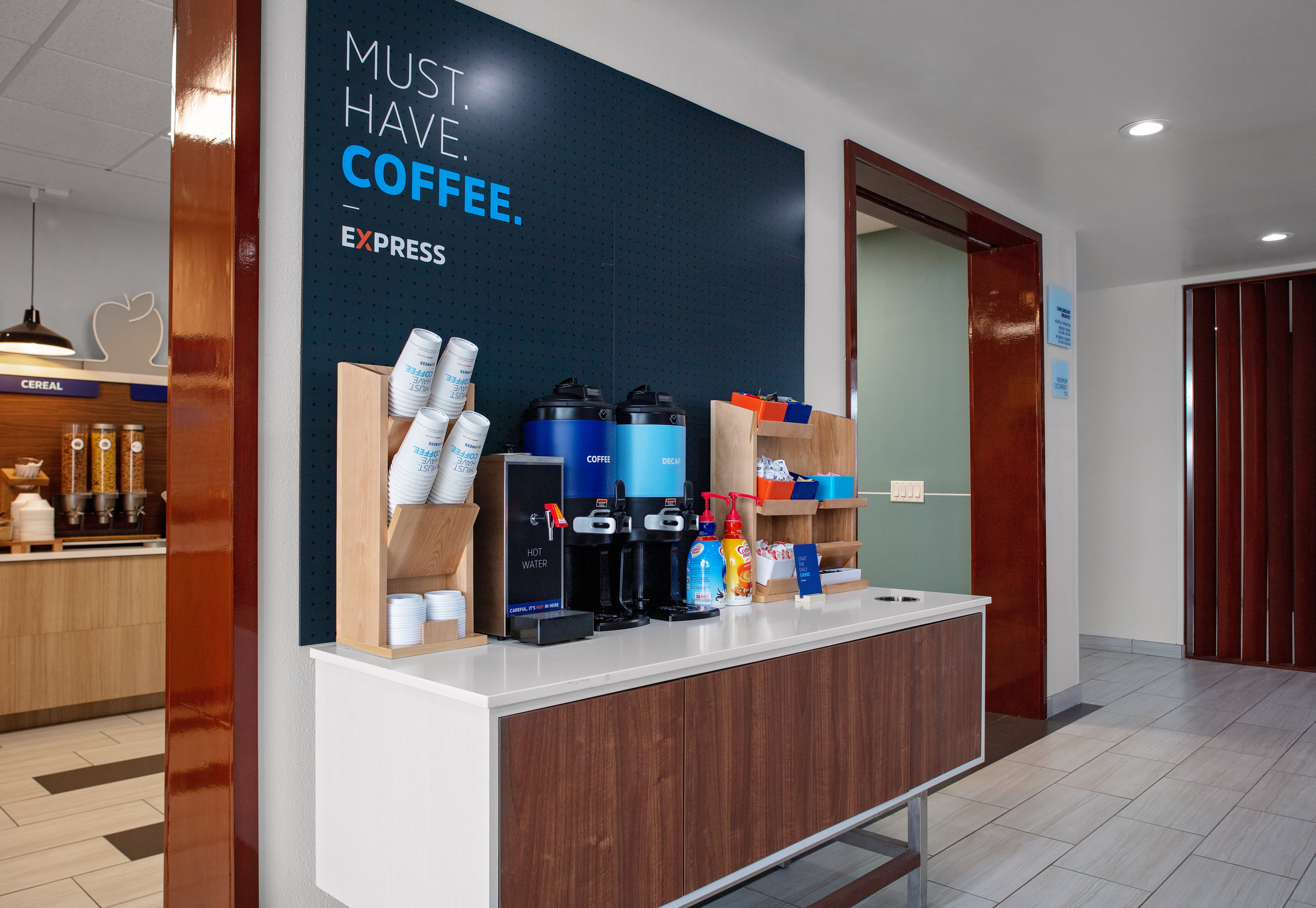 Holiday Inn Express & Suites El Paso North, an IHG Hotel 11/50