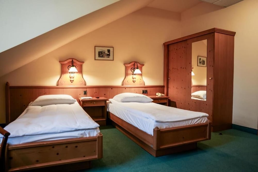 Parkhotel Vienna 13/45