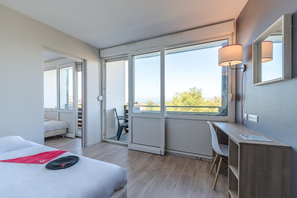 Azureva Anglet 15/59