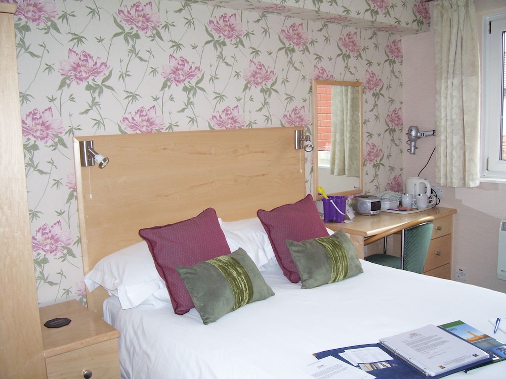 The Royal Bridlington 9/36