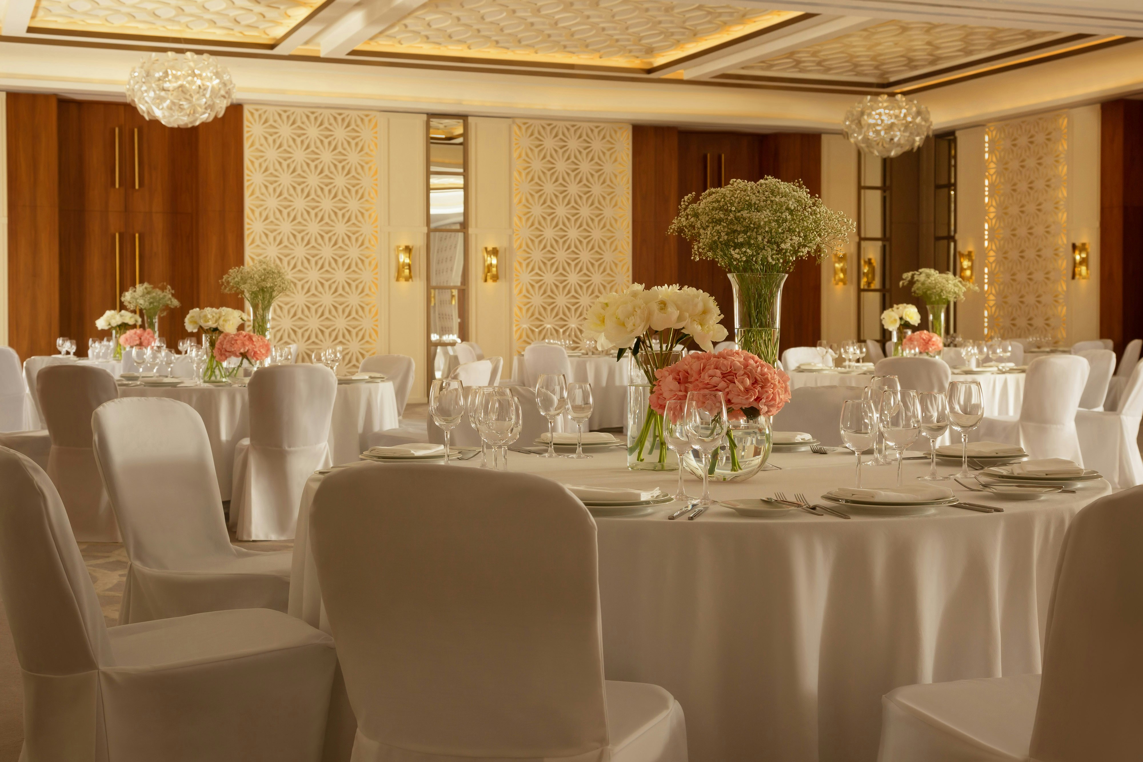 Sheraton Astana Hotel 35/39