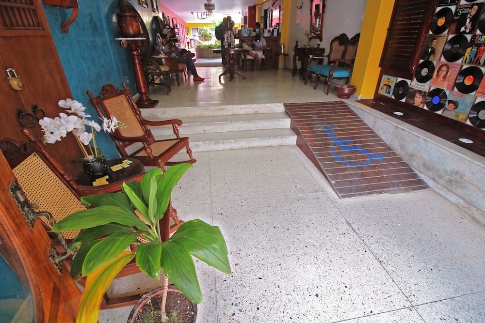 Hotel Mary Carmen 63/72