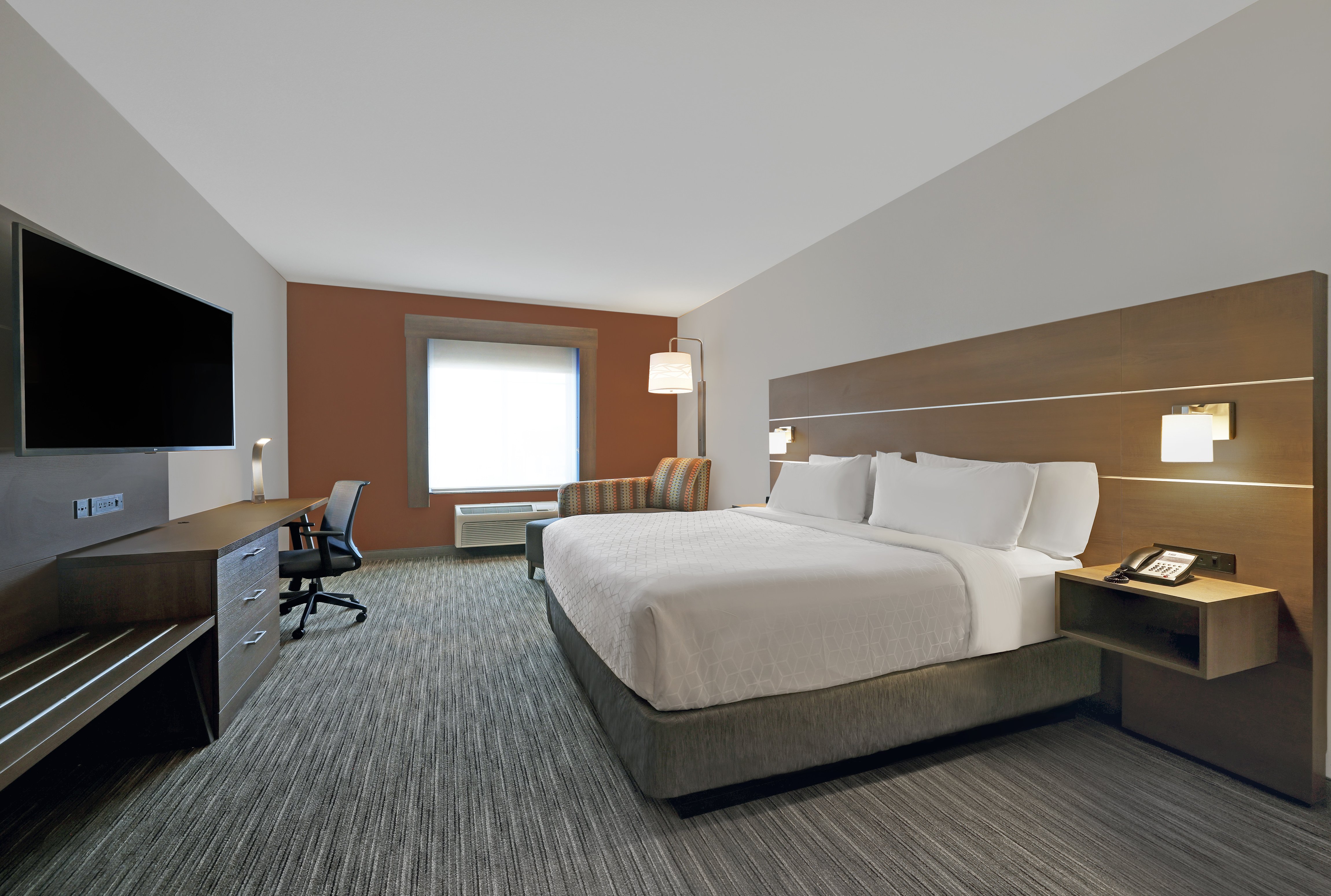 Leisure, King Bed
