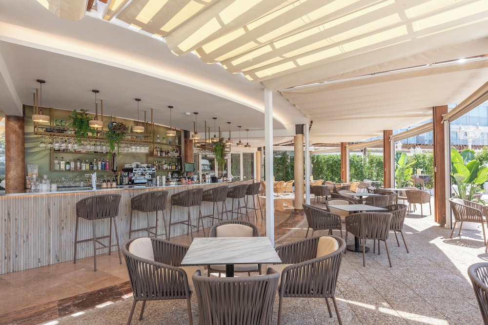 Valentin Grand Park Suite Hotel 67/80