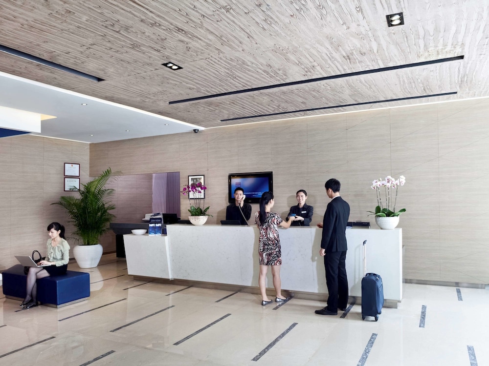 Novotel Shenzhen Watergate 3/41