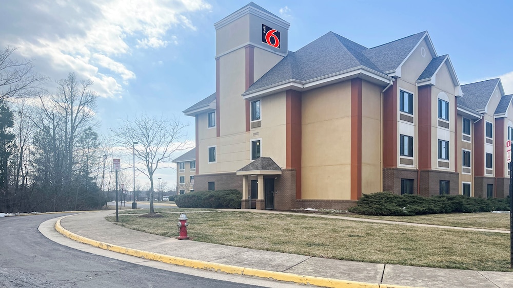 Studio 6 Chantilly, VA – Washington Dulles Airport 40/50