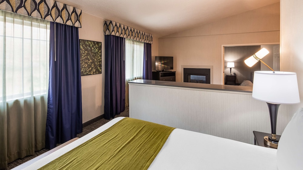Best Western Plus Grant Creek Inn 18/40