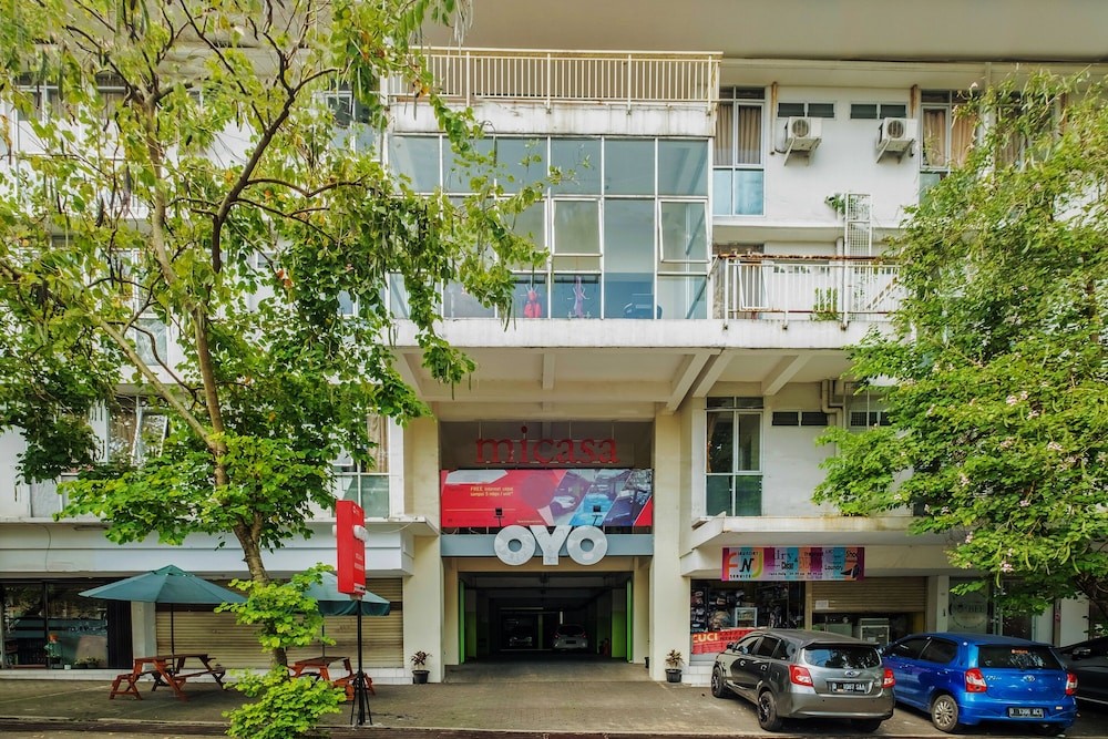 OYO 818 Micasa Residence 29/39