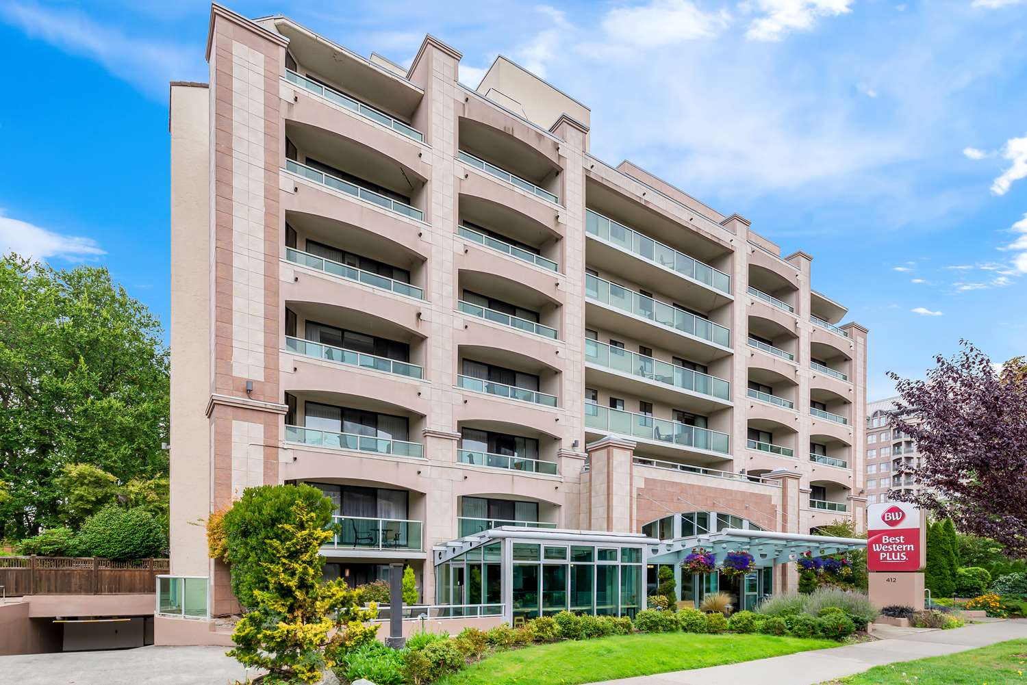 Best Western PLUS Inner Harbour Hotel 4/47