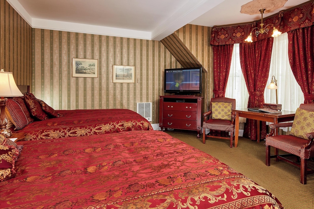 Queen Anne Hotel 25/69
