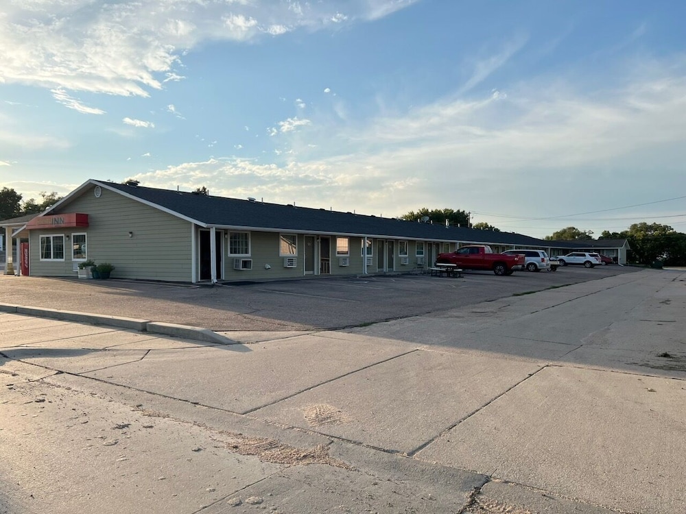 Economy Inn 40/45