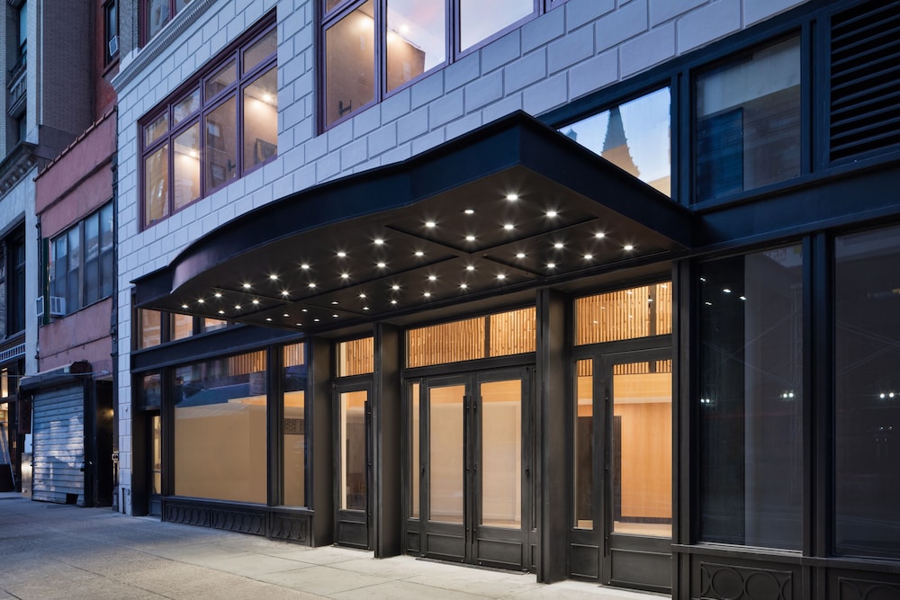 Flatiron Hotel 4/62
