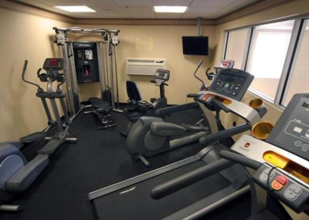 Comfort Inn & Suites Saratoga Springs 16/24