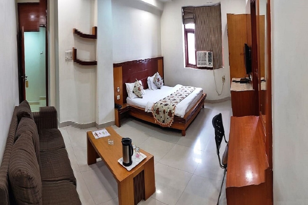Mandakini Plaza Hotel 6/21