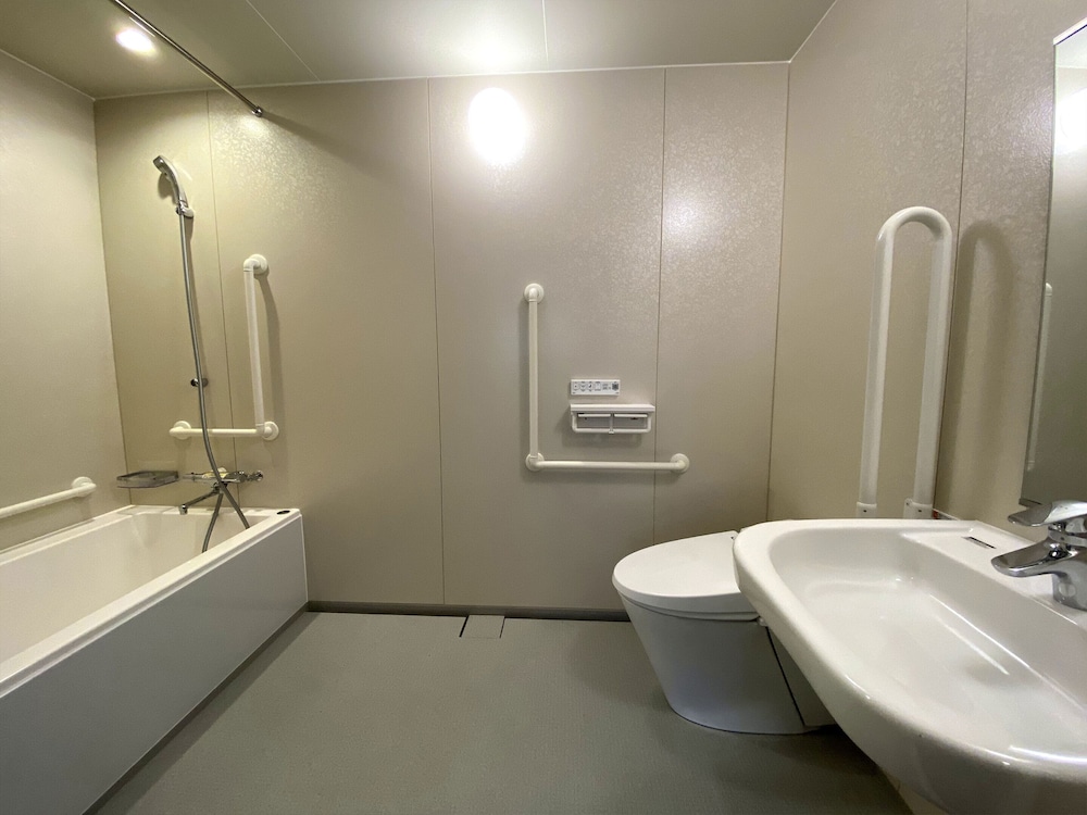 Umeda Holic Hotel 31/35