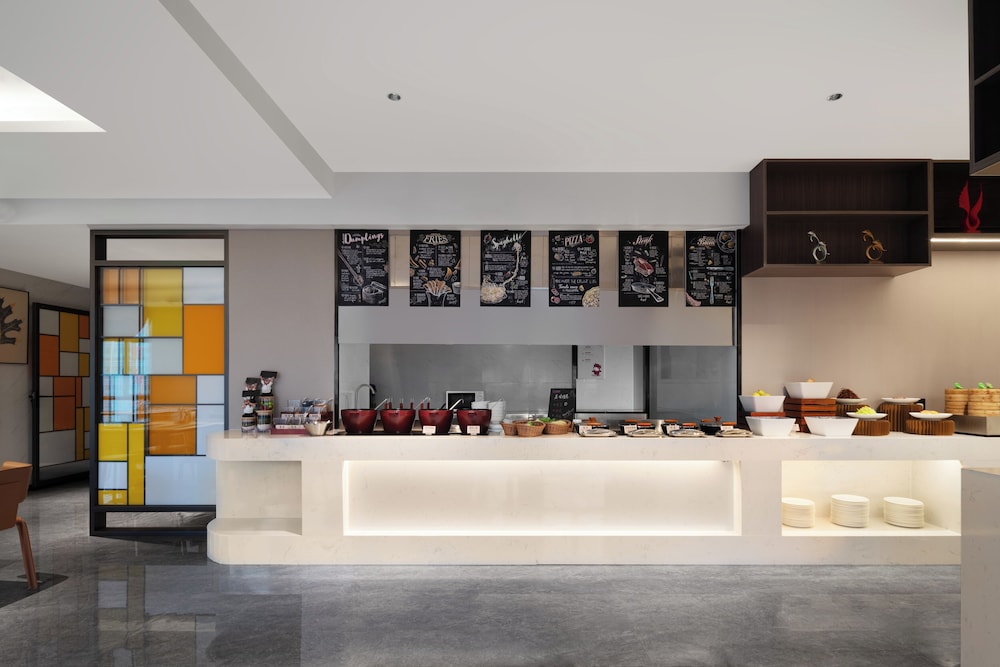 UrCove by Hyatt Aksu Century Square 3/13