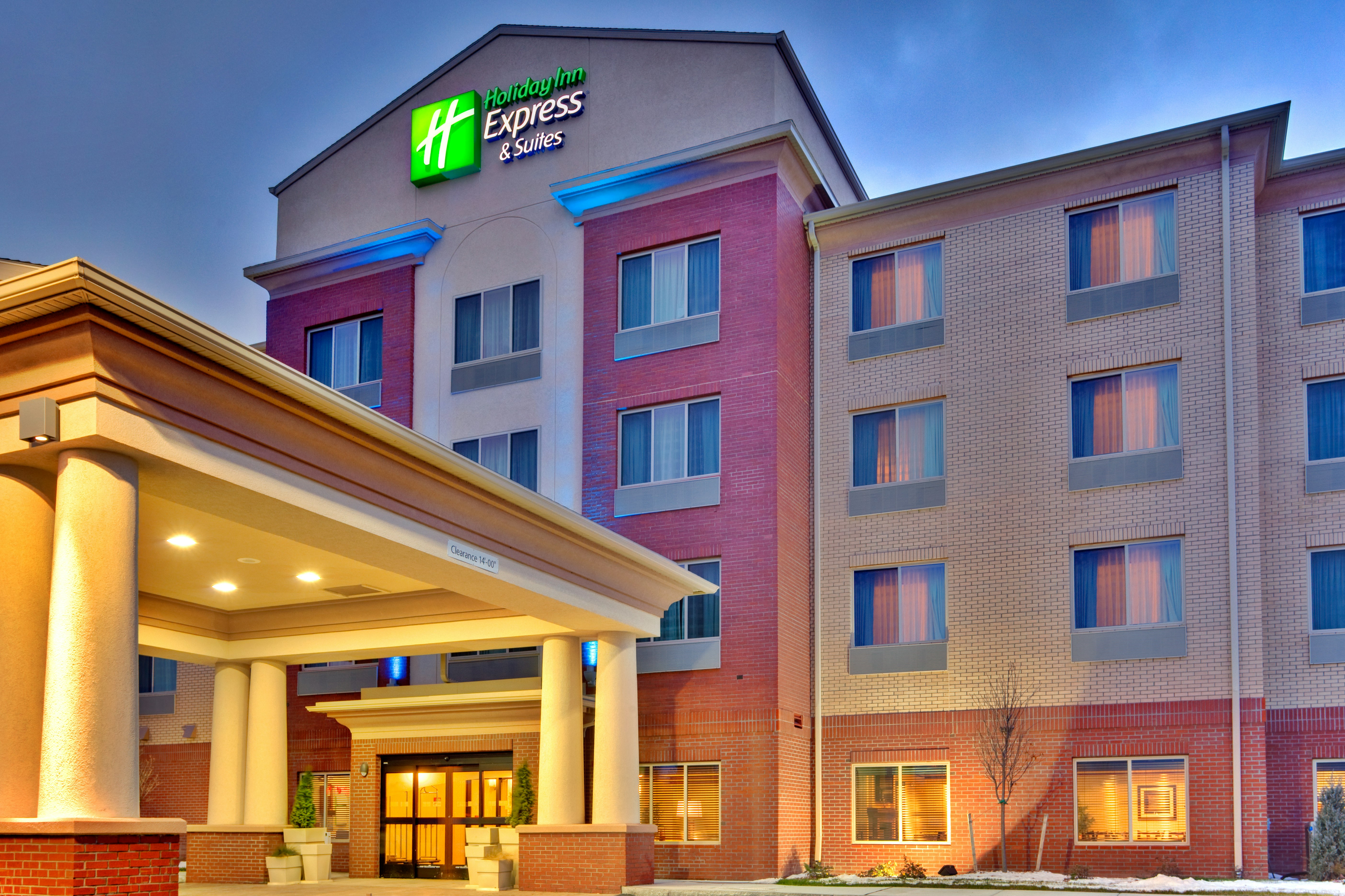 Holiday Inn Express & Suites Dewitt (Syracuse) 3/61