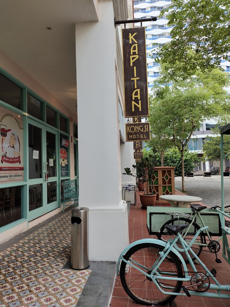 Kapitan Kongsi Hotel 15/50