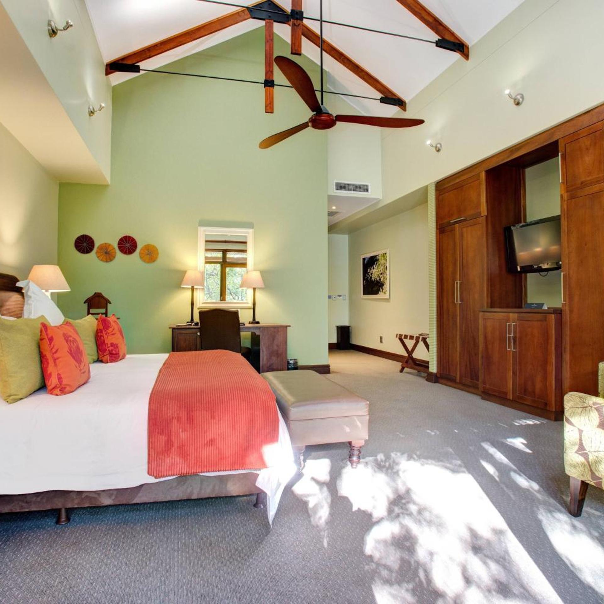Loft, King Bed, Forest View، Irene Country Lodge, Autograph Collection 5/6