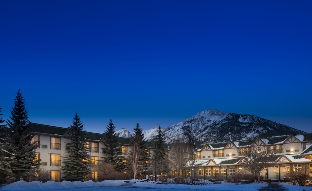 Coast Canmore Hotel Conference Centre 4/49
