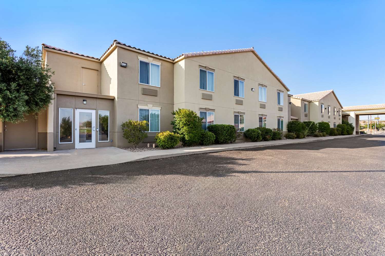 Comfort Inn & Suites I-25 near Spaceport America 17/18