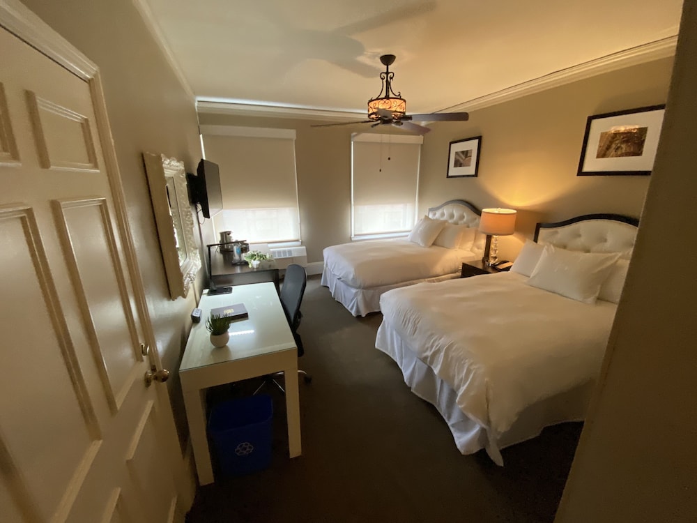 Kensington Park Hotel 30/62