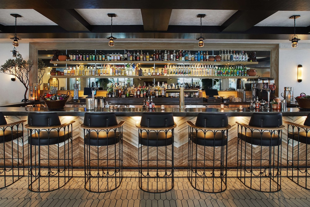 Hotel Figueroa - Unbound Collection By Hyatt 36/50