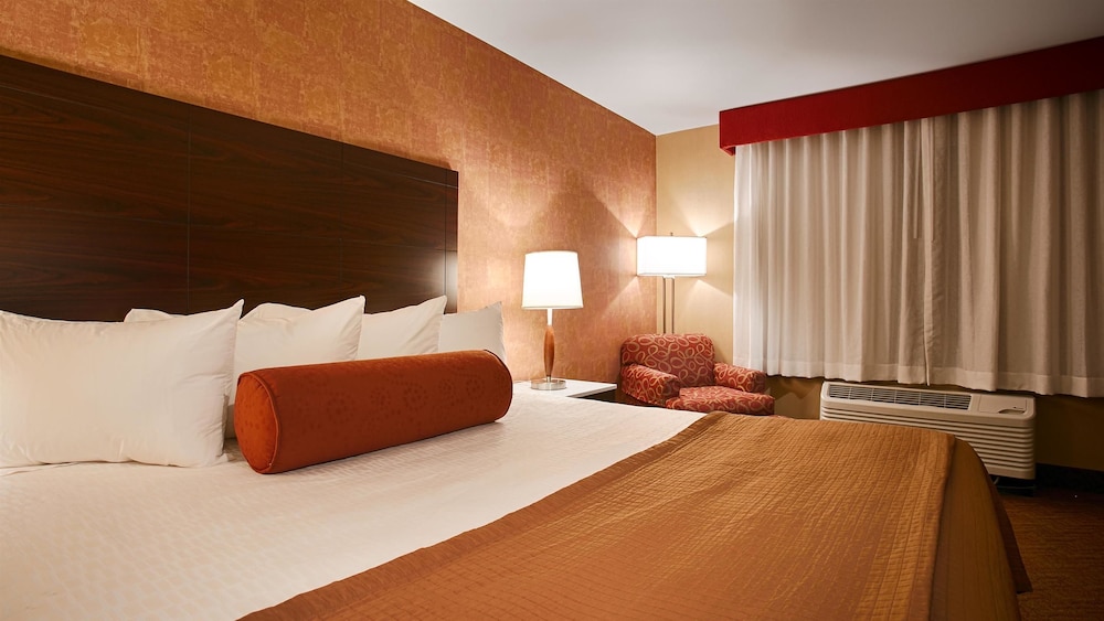 Best Western Plus Rancho Cordova Inn 22/63