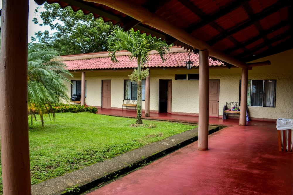 Termales del Bosque and Hot Springs 33/50