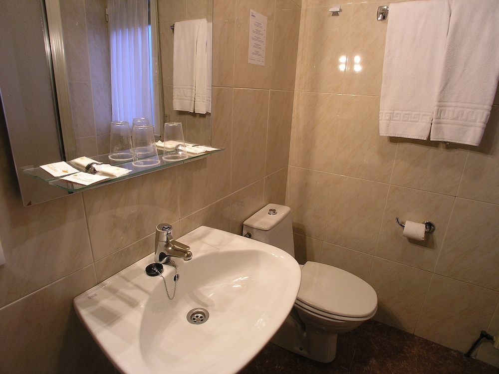 Iraipe Gorbea Hotel 36/48