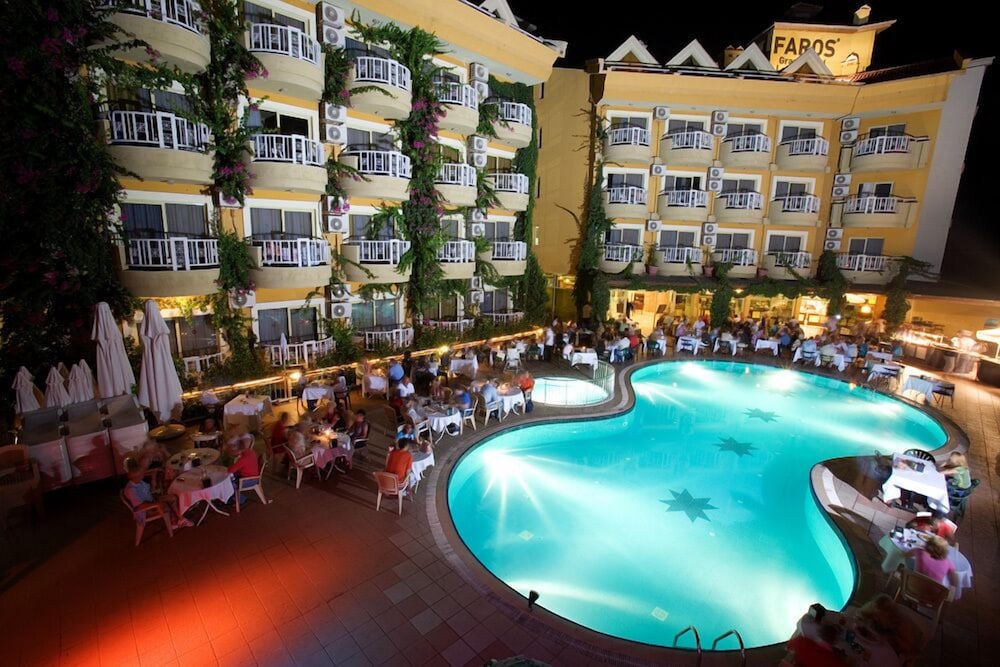 Faros Grand Hotel 46/48