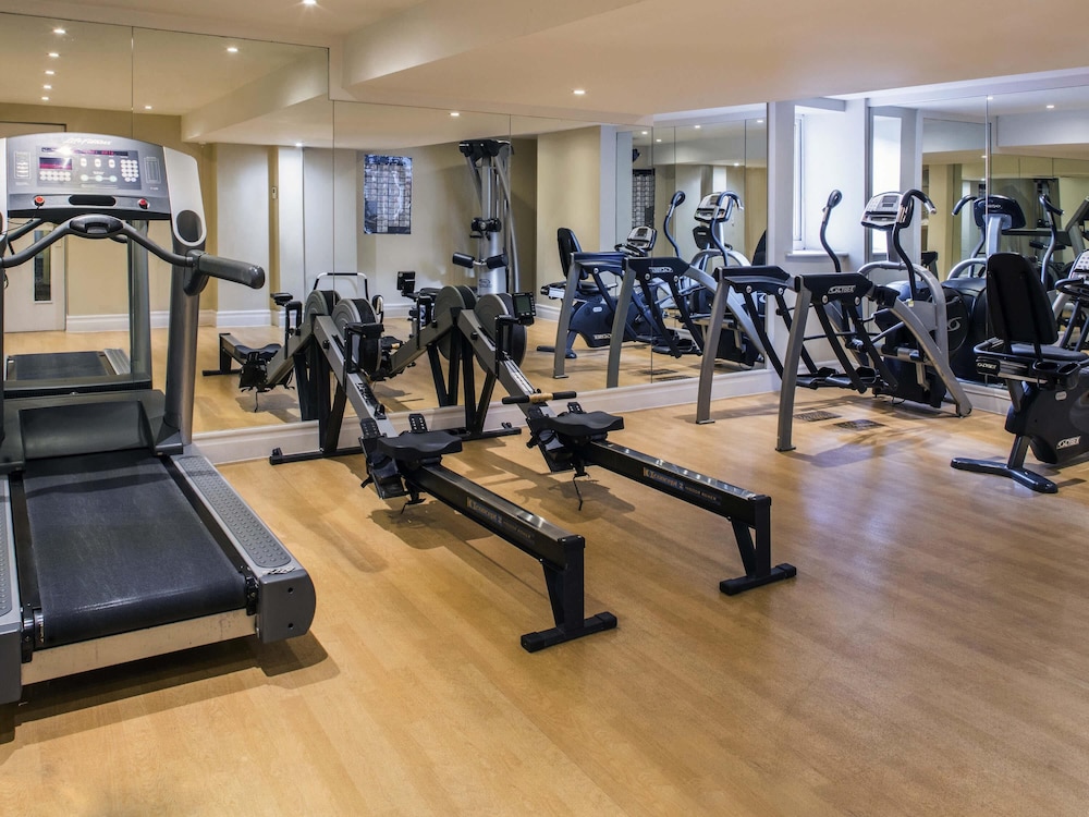 Mercure London Heathrow 38/68