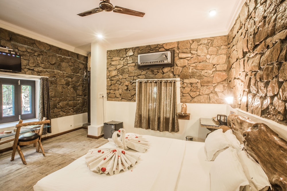 Lohagarh Fort Resort 37/91