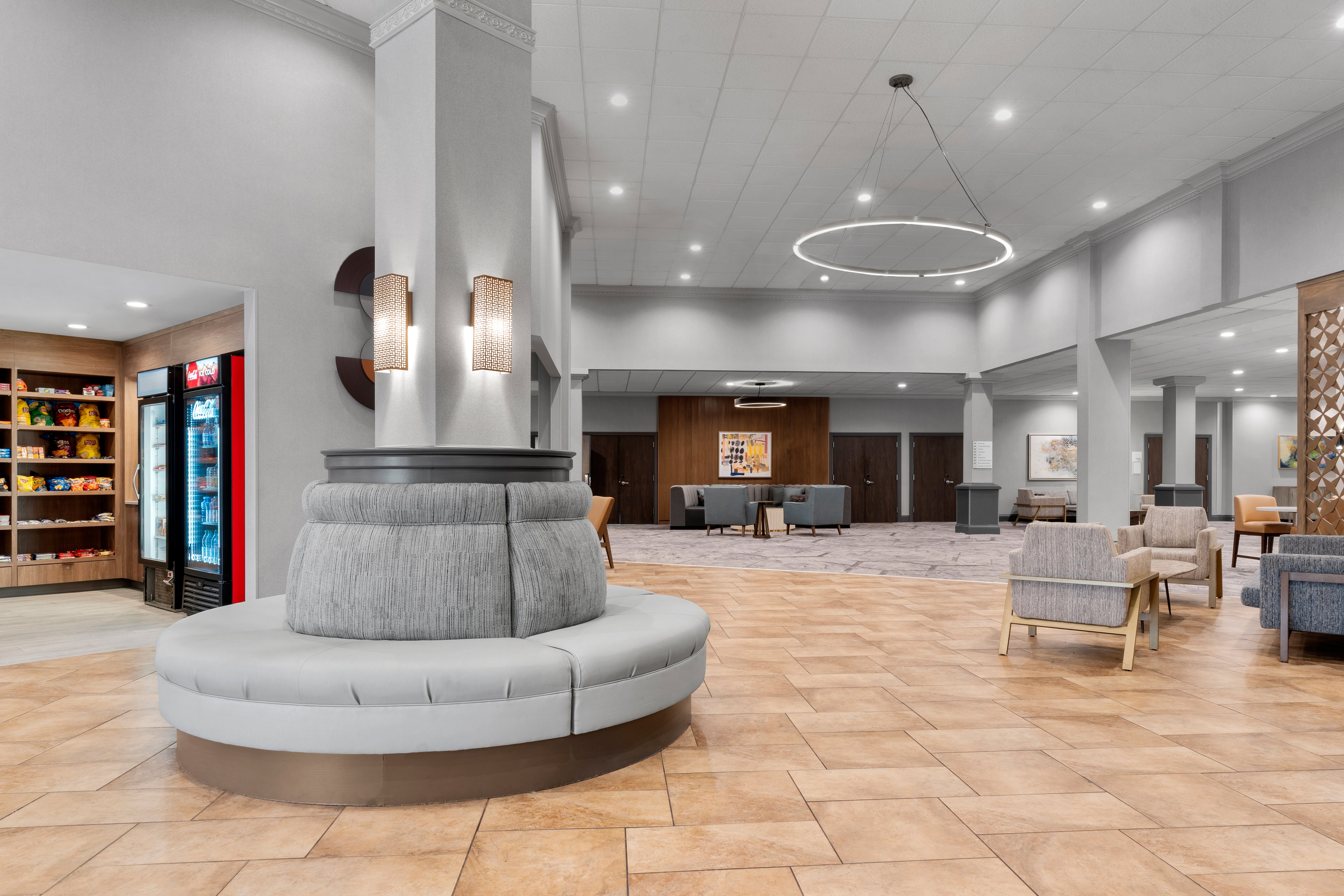 Holiday Inn Dubuque/Galena 16/78